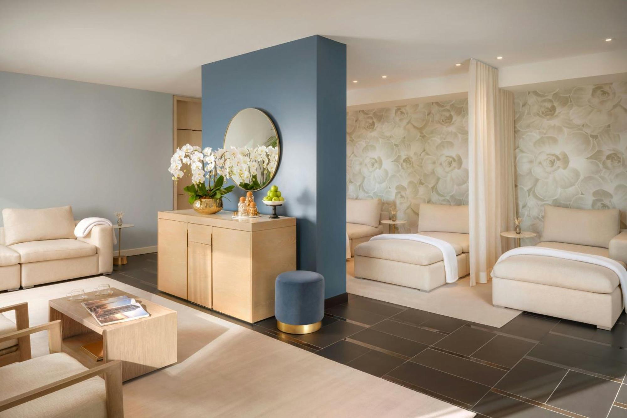 The St. Regis Hotel Toronto